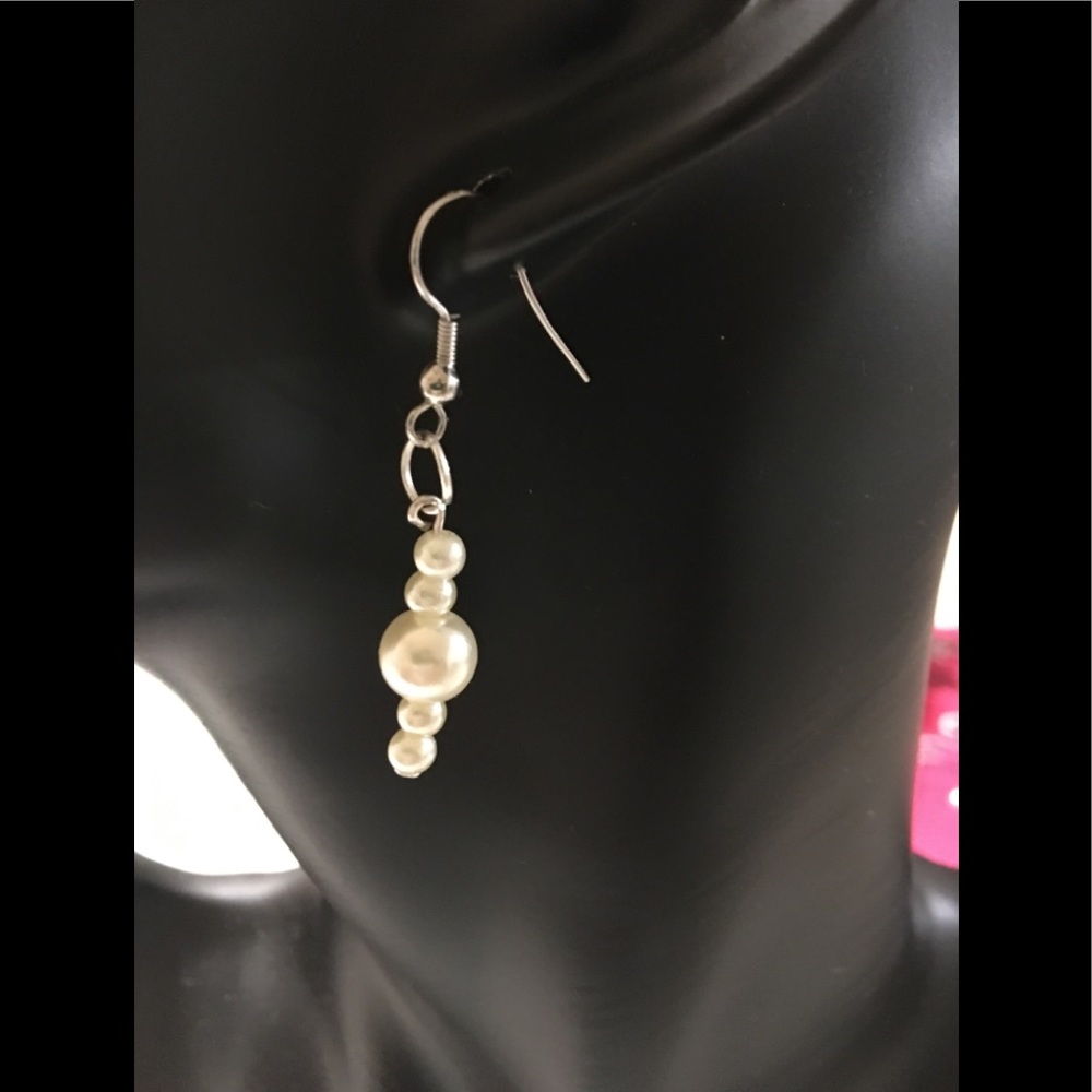 Handmade pearl earrings